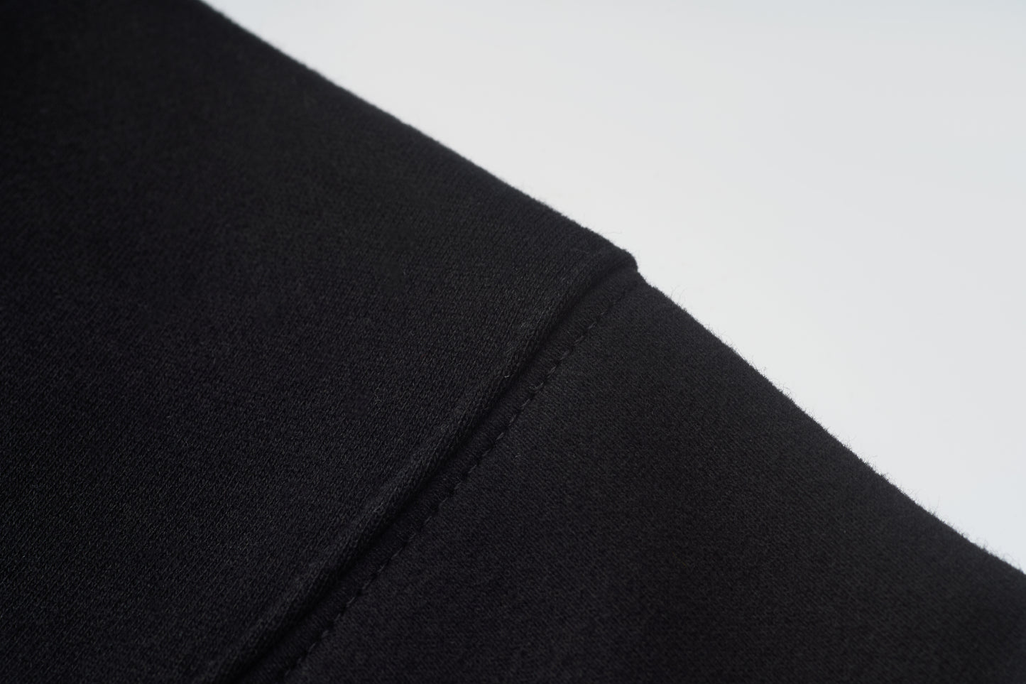 THE ARTISTE DRAGON HEAD HOODED-BLACK