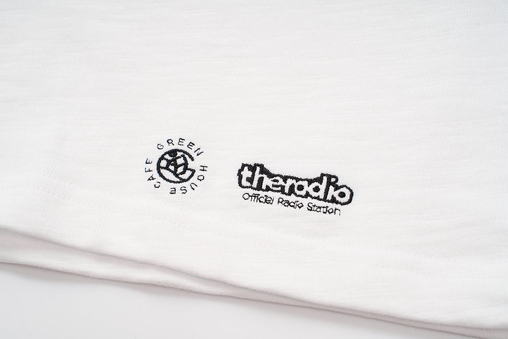 GREEN HOUSE x theradio “THE ARTISTE” SERIES HEAVY SLUB COTTON PRINT TEE — OFF WHITE